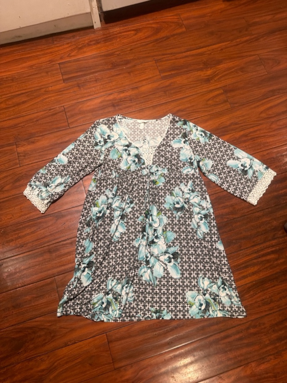 Soma Floral Mini Dress in Aqua and Black - Picture 2 of 9